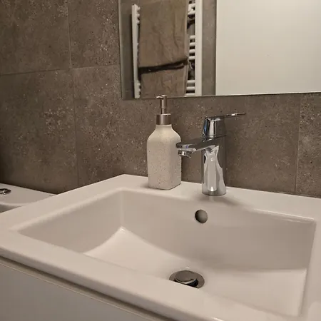 House 3*