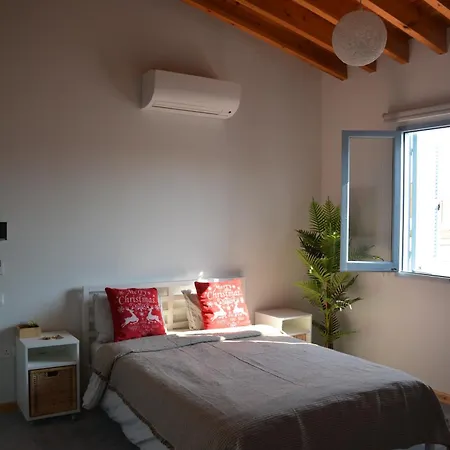 Aparthotel House 3*