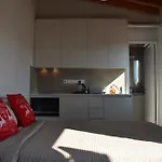 House Apartahotel 3*